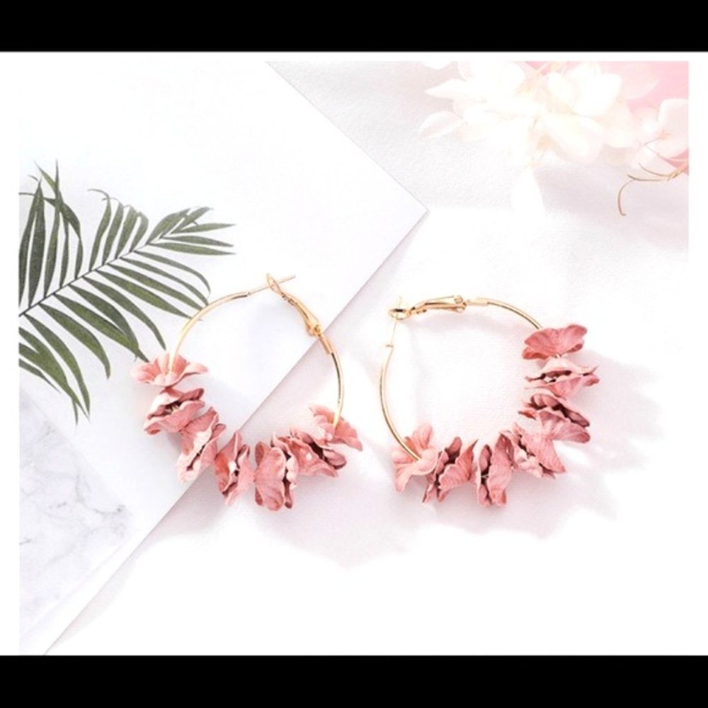 pink floral detailing hoop earrings